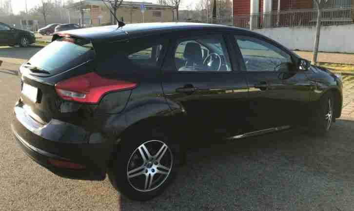Ford Focus 1.5 TDCi DPF - 7/2015 - 60 tKM - Klimaaut., Navi, etc. Sehr gepflegt