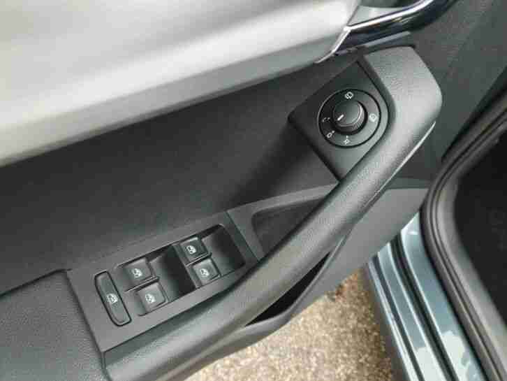 skoda octavia 1.6tdi(116ps) DSG limousine