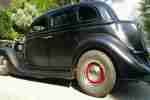 1935 Ford Sedan Hot Rod