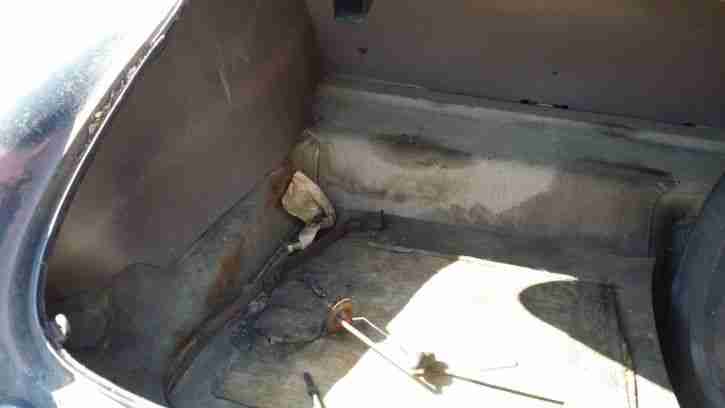 1950 Pontiac Chieftain Eight Deluxe Sedan, Barnfind