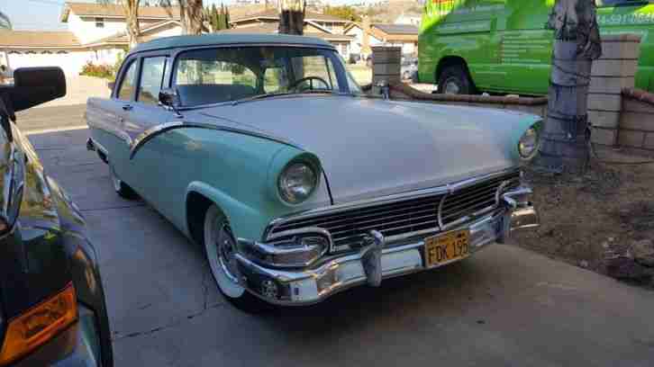 1956 Ford Fairlane incl.shipping to Rotterdam