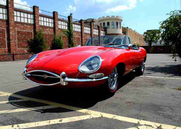 1966 Jaguar E Type Series 1 4.2 Roadster Manual