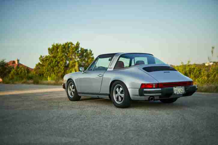 1977 Porsche 911S Targa