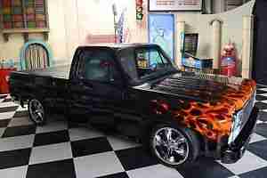 1980 Chevrolet C10 Airbrush Flames Top Zustand!
