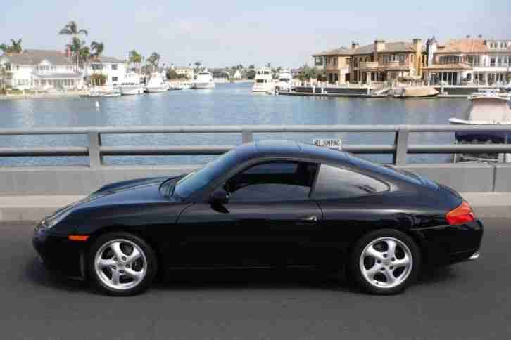 1998 Porsche 911 Coupe. Black Black California Garagenwagen NUR 91000 gelaufen.