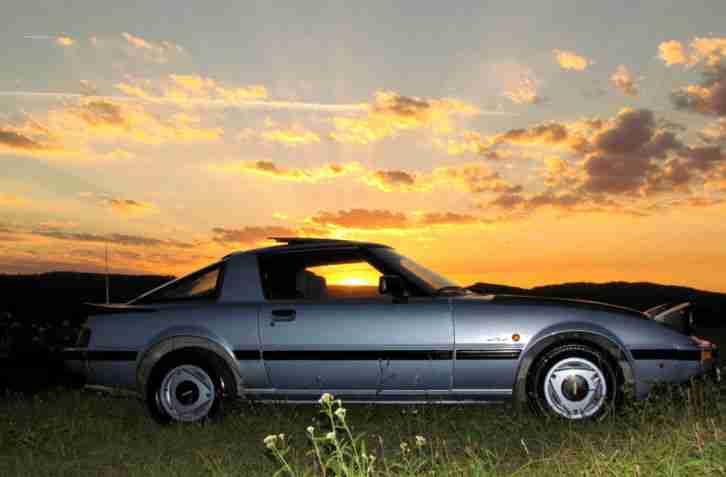 2.HAND WUNDERSCHÖNER MAZDA RX-7 WANKEL Klappscheinwerfer TÜV u. H-ZULASSUNG NEU