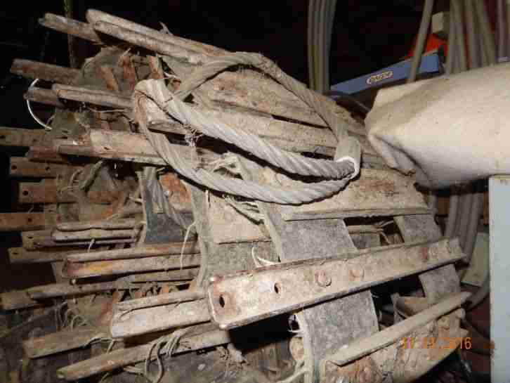 2 Terriketten 2020(Holzrückeraupe),für Anhänger gebraucht ,aber repariert