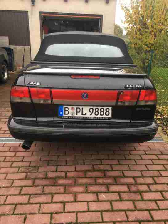 2 x Saab