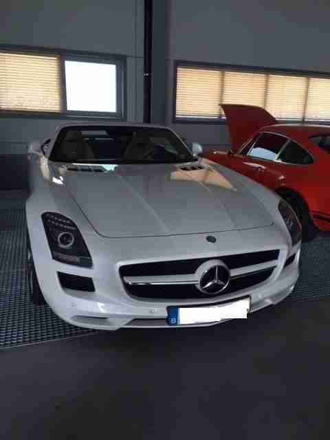 2011 Mercedes SLS Roadster 6.3 AMG