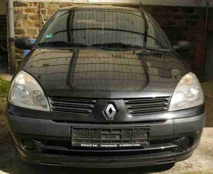 Renault Clio 1.2 EZ:06/2005 HU06/2022 Klima ZV 8-fach bereift Blechschaden