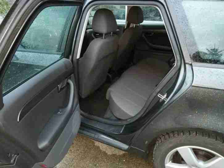 SEAT EXEO ST 2,0TDI 3R5 CR Reference Business Navi Tempomat Bluet