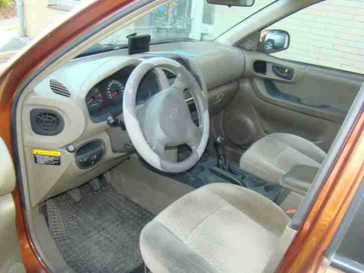 378. Hyundai Santa Fee 2,4 4WD LPG AHK
