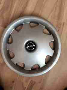 4 Radkappen Opel Omega