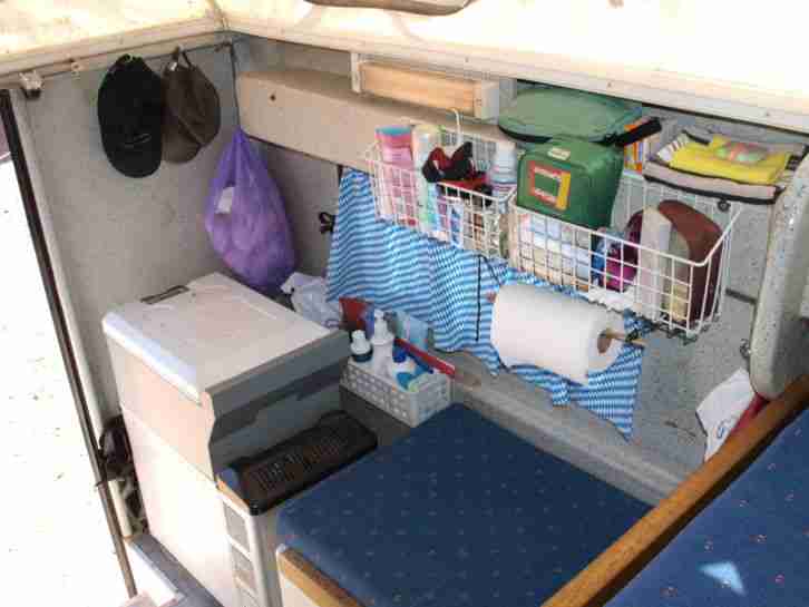 4x4 Toyota Hilux PopUp Campervan - full equipped - Australia