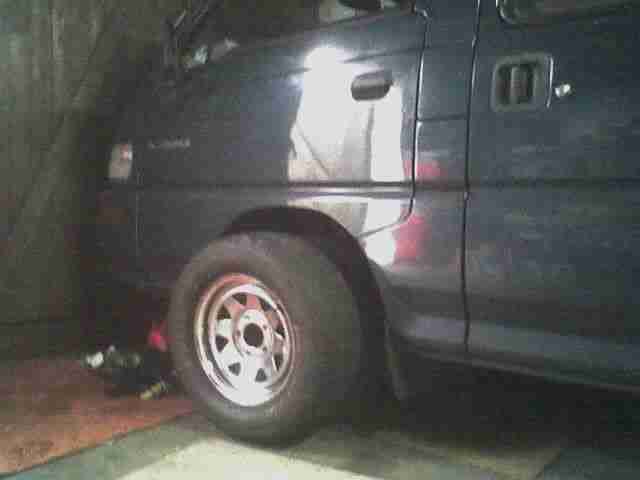 9Sitzer, L300, Mitsubishi