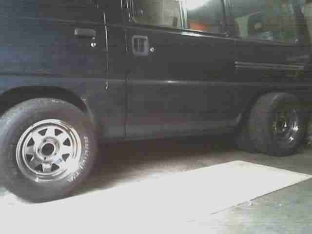 9Sitzer, L300, Mitsubishi