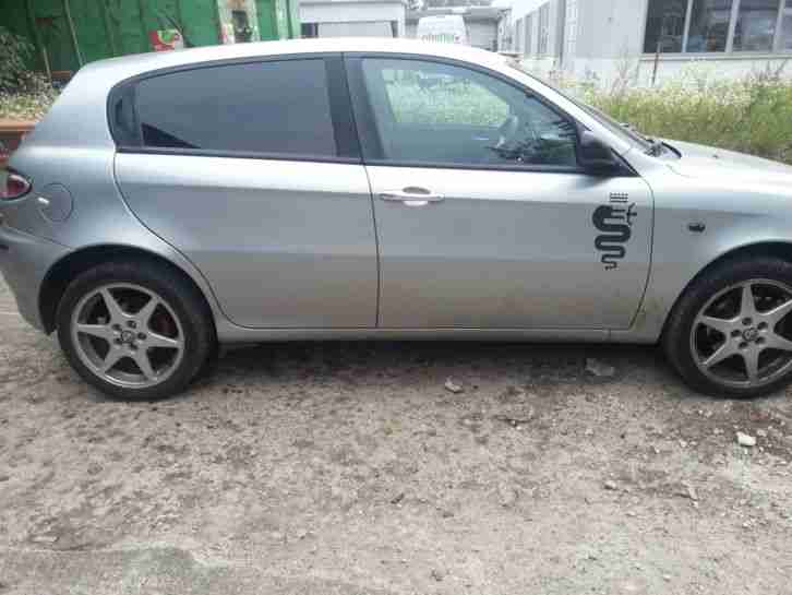 ALFA ROMEO 147 Bj. 2002 ZUM AUSSCHLACHTEN !!