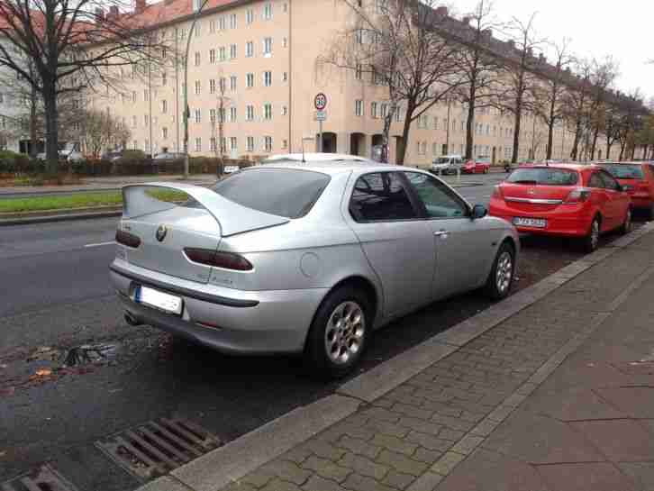 ALFA ROMEO 156 2.5 V6 24V Modell 2000 SPORT Limousine Scheckheft Super Optik