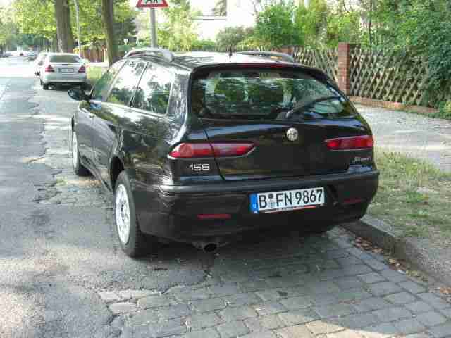 ALFA ROMEO 156 SPORTWAGON 2.0 Selespeed mit schwarzer Lederausstattung