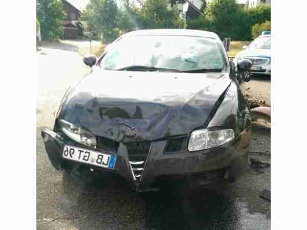 ALFA ROMEO GT Unfall
