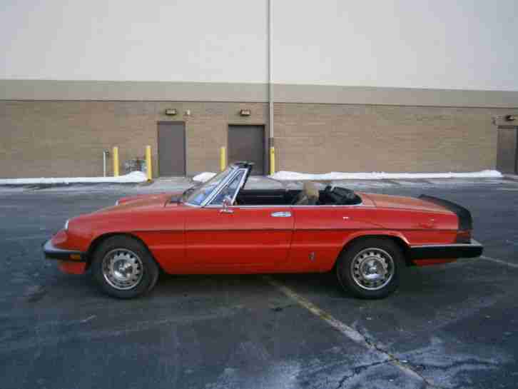 ALFA ROMEO SPIDER GRADUATE 1985 ROT WAR IM NOV.1984 30 JAHRE ALT