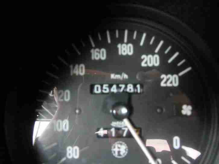 ALFA SPYDER 2 LITER MIT NUR 55.000 KM