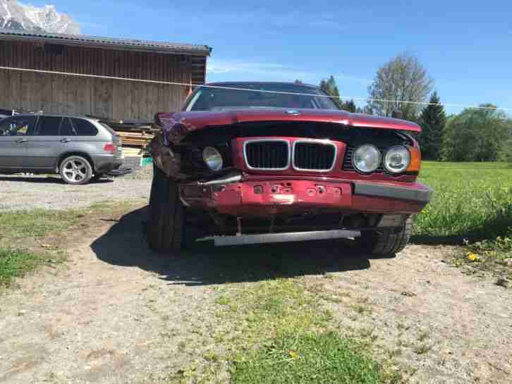 ALPINA B10 3.0 ALLRAD No: 39 von 64 weltweit UNFALLWAGEN