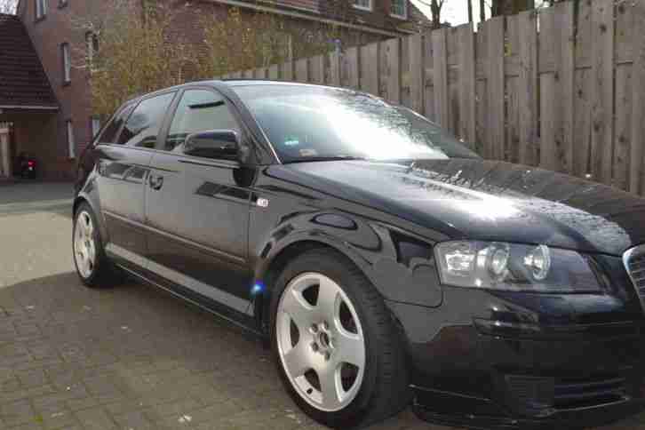 AUDI A3 2.0 FSI SPORTBACK **NAVI**AUTOMATIK**AHK**EURO4**EZ:3/2005**