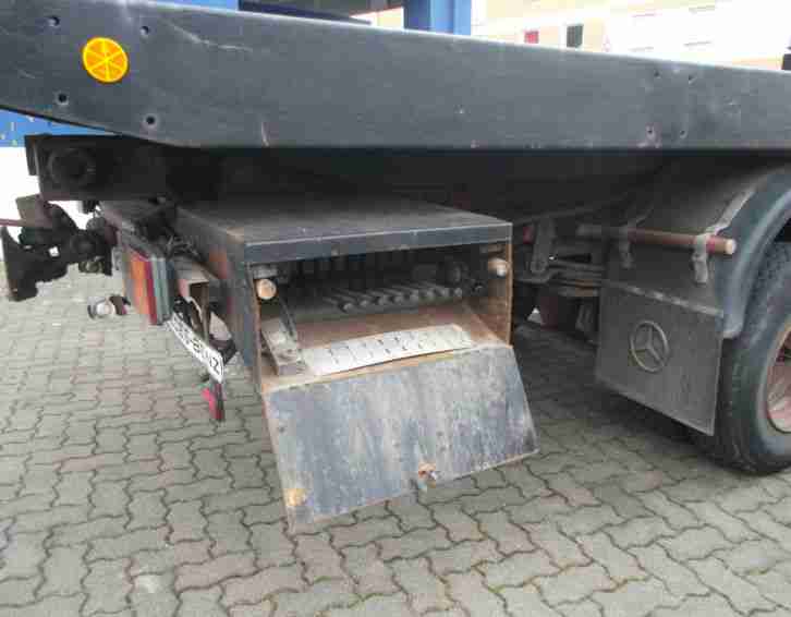 Abschleppwagen Mercedes