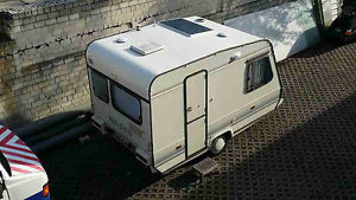 Adria Optima 360 HT mit WC und Dusche 100 KM Zulassung Reifen neu aus 2014