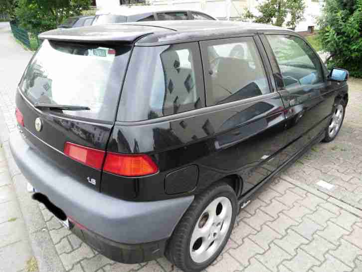 Alfa 145 Junior schwarz