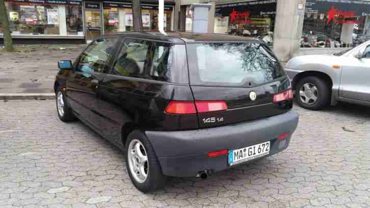 Alfa Romeo 145 1.4L in Schwarz