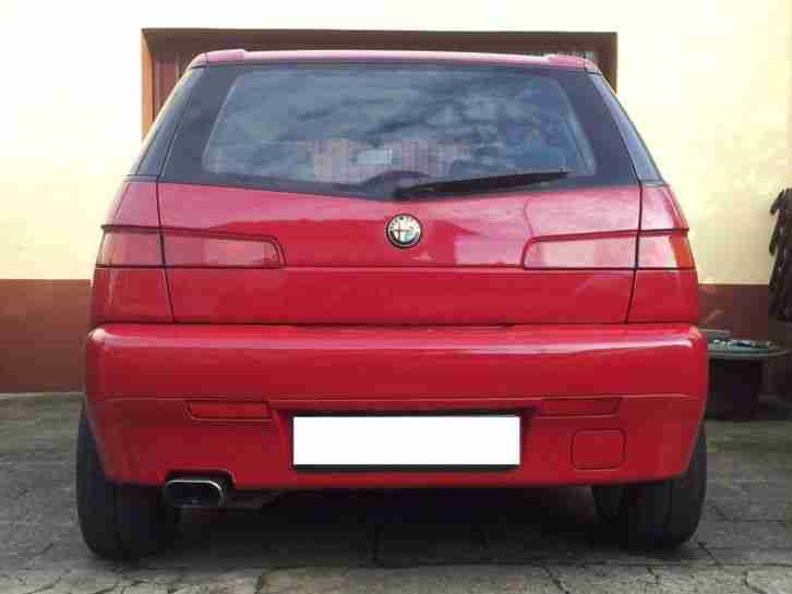 Alfa Romeo 145 / 90 PS / rot / 115000 km / 8-fach bereift /TÜV 01/16 /Boxer /VB