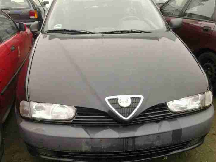 Alfa Romeo 145 mit TÜV
