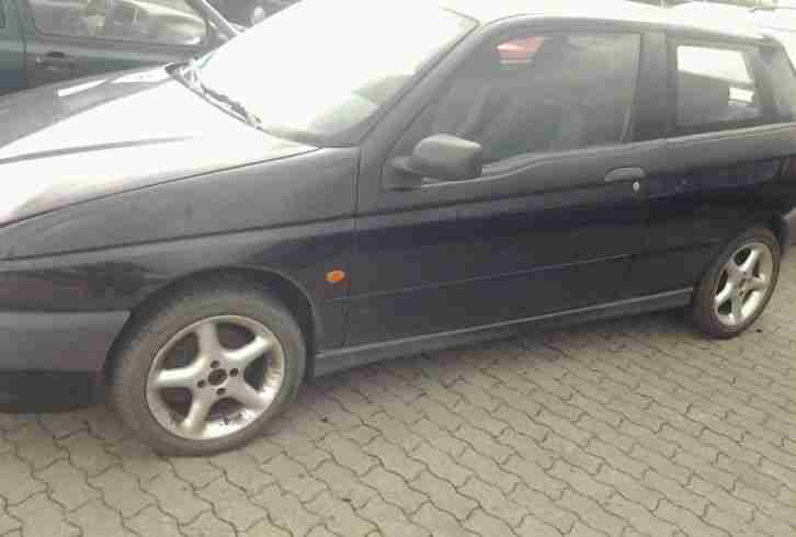 Alfa Romeo 145 mit TÜV