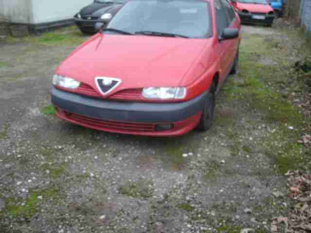 Alfa Romeo 146 TD Steht seit 2003 Abgemeldet Fahrbereit Bastler 2 Hand
