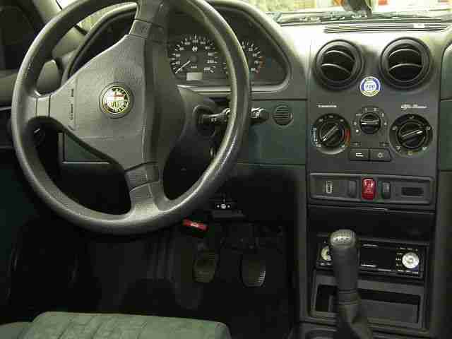 Alfa Romeo 146 ts 219000 km tüv 1/15 88 kw