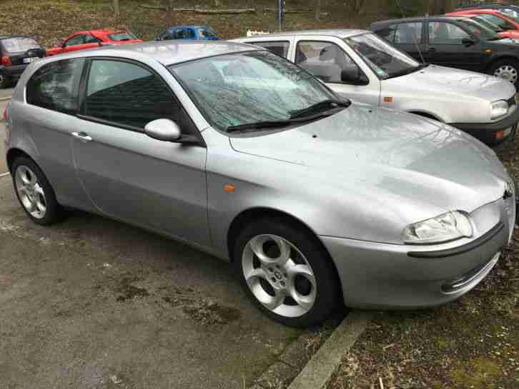 Alfa Romeo 147 1.6 T. SPARK /Klima /Leder /Alufelgen /TÜV Neu /Guter Zustand