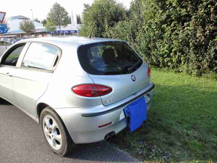 Alfa Romeo 147 2.0TS Distinctive ST 5T Bose Anlage guter Zustand 78 tKm TÜV neu