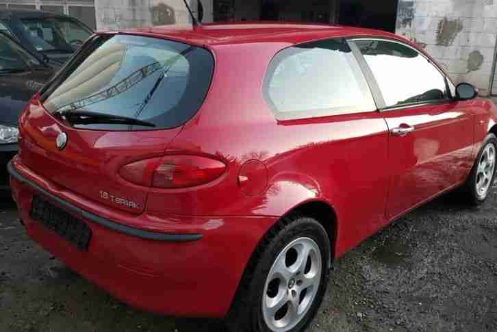 Alfa Romeo 147 EZ 1.1.2006 TÜV 01.01.2018 Nur 1 Tag!