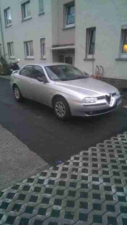Alfa Romeo 156 2.0 JTS 155 PS an BASTLER als TEILESPENDER