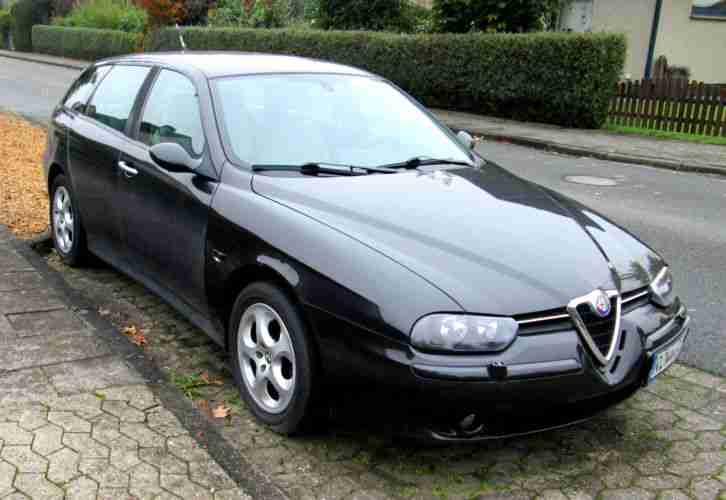 Alfa Romeo 156 2.0 JTS Sportwagon, Top Ausstattung mit AHK abnehmbar,Leder