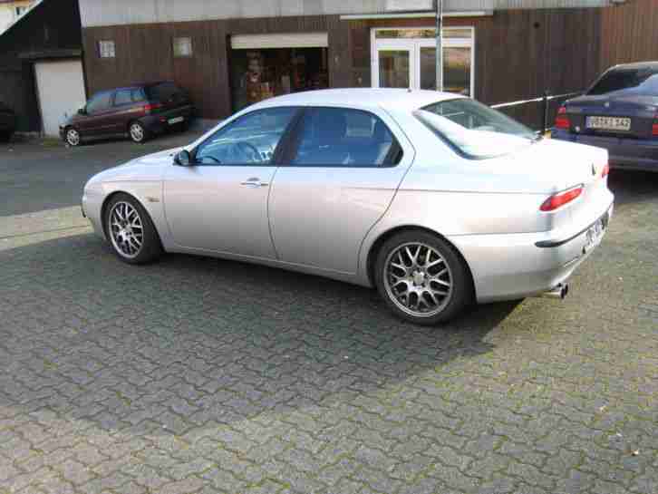 Alfa Romeo 156