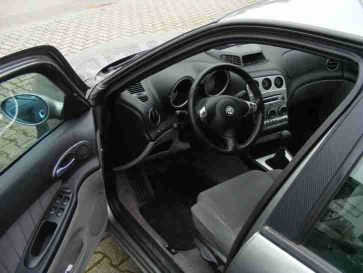 Alfa Romeo 156 JTD - Top-Ausstattung, AHK , 6-Gang , Alcantara, Scheckheft