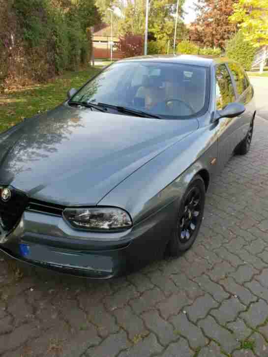 Alfa Romeo 156