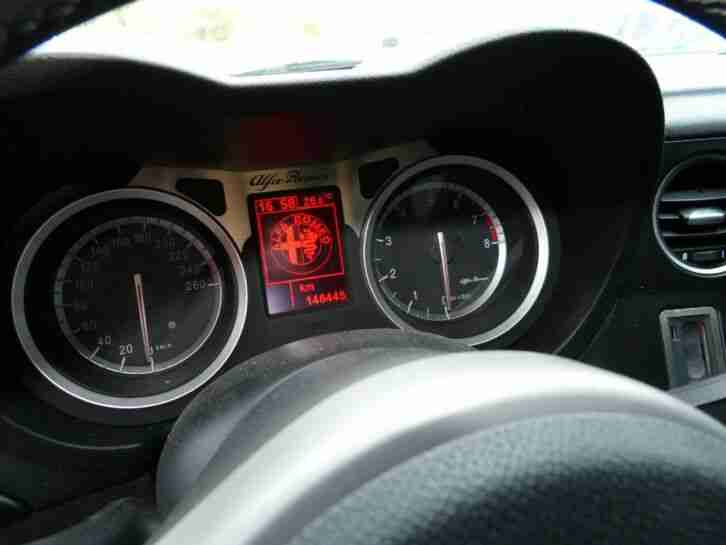Alfa Romeo 159 1,9 JTS EZ 09/05, Alu, AHK, Sportauspuff ../ Front beschädigt