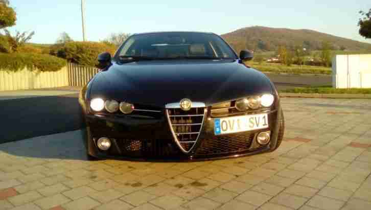 Alfa Romeo 159 2, 2 JTS guter Zustand, Steuerkette und Ölserviche;Frostschutz NEU