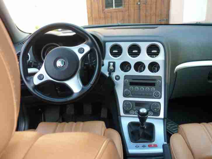 Alfa Romeo 159 2,4JTDM Sportwagon Distinsive