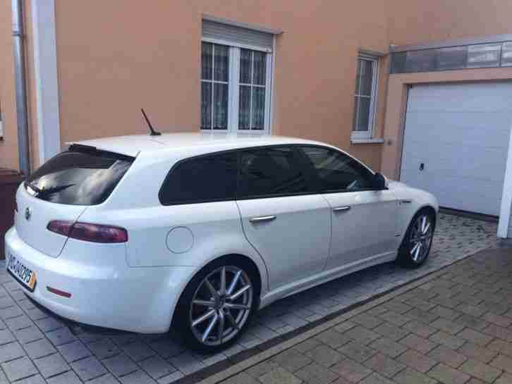 Alfa Romeo 159 Sportwagon 1.8 TBI 16V TI - "VOLL" - TOP!