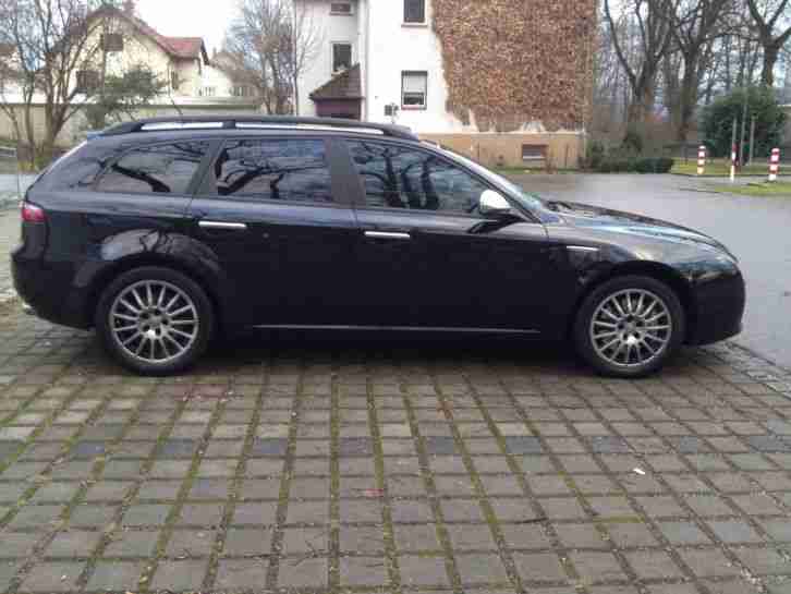 Alfa Romeo 159 Sportwagon 2.4 JTDM 20V DPF Automatik Leder TOP